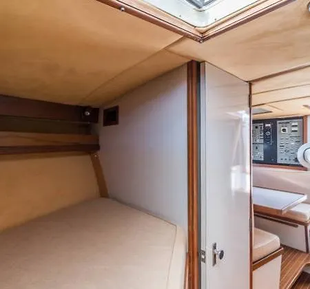 Tj Di Jetset Botel
