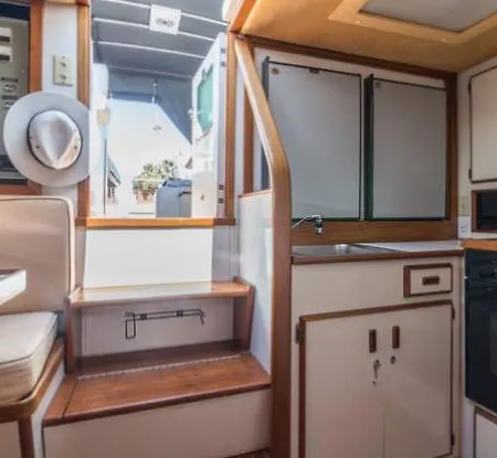 Botel Tj Di Jetset Cagliari